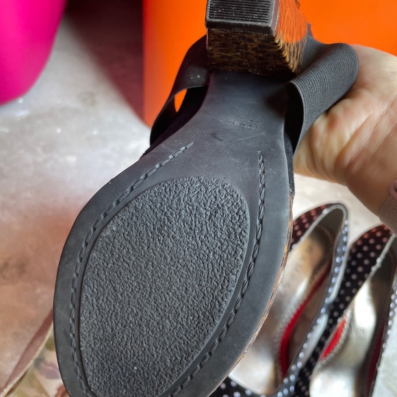 Lots of shoes clothes handbags - Picture 4 of 16